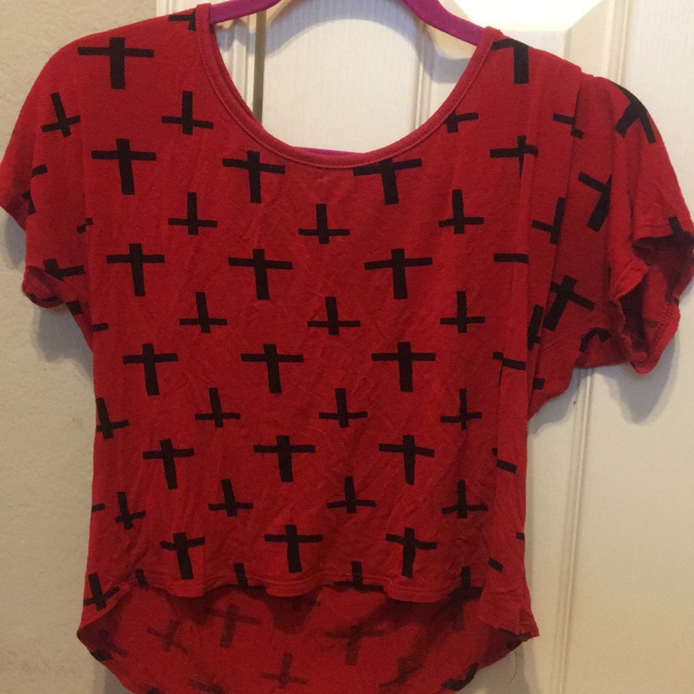 I am selling my red crosses flowy shirt.